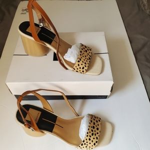 Dolce Vita Wrapped Heel Shoes Size 9